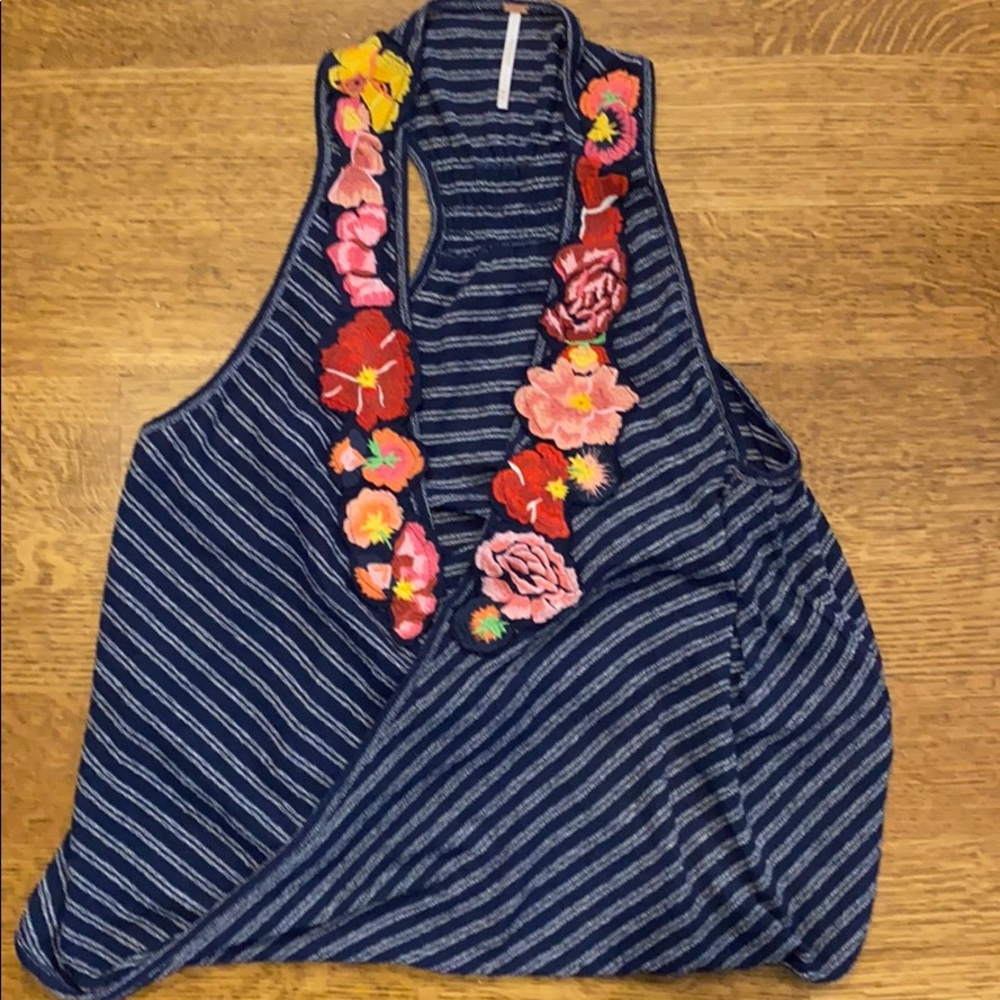 NWOT FREE PEOPLE WOMENS SHIRT SIZE MEDIUM